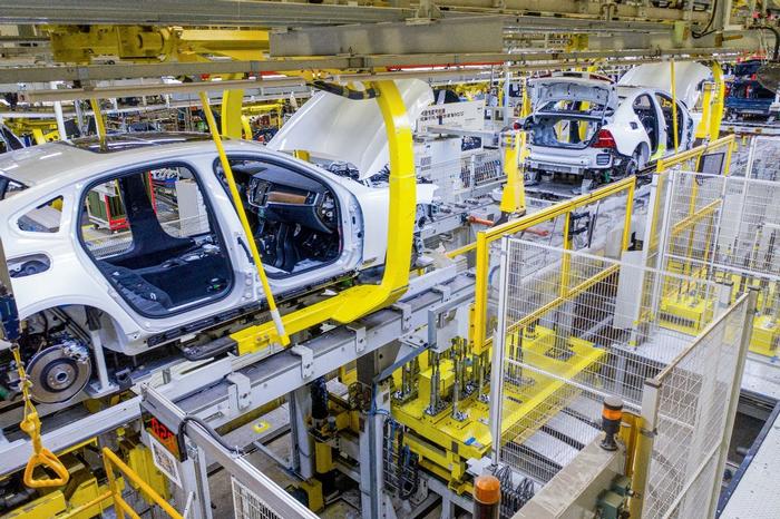 全球化發展再邁一步 沃爾沃汽車第三座歐洲工廠開建新能源網絡技術